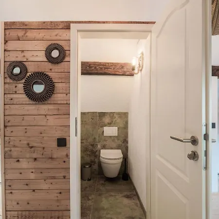 Near The Rhine River Дом отдыха *